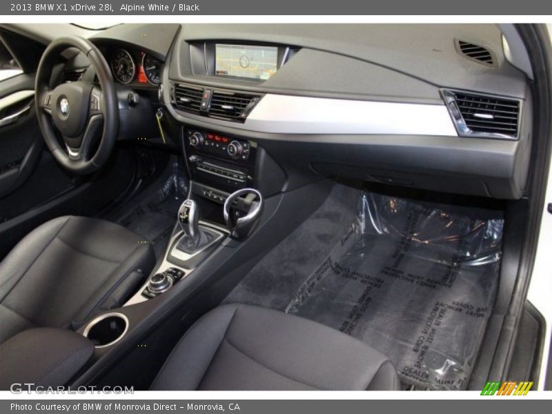 Alpine White / Black 2013 BMW X1 xDrive 28i