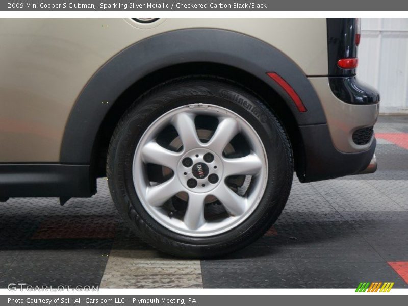 Sparkling Silver Metallic / Checkered Carbon Black/Black 2009 Mini Cooper S Clubman