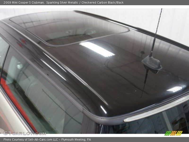 Sparkling Silver Metallic / Checkered Carbon Black/Black 2009 Mini Cooper S Clubman