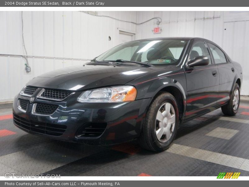 Black / Dark Slate Gray 2004 Dodge Stratus SE Sedan