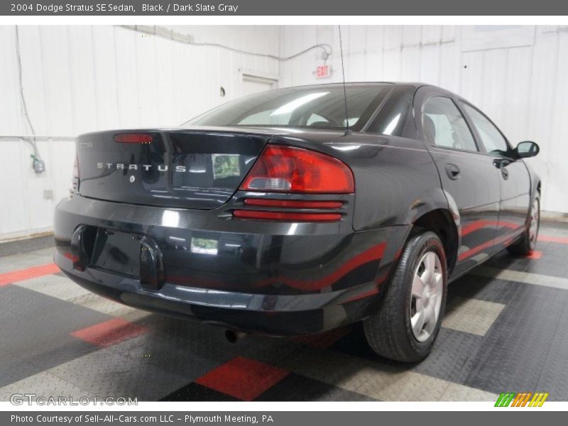 Black / Dark Slate Gray 2004 Dodge Stratus SE Sedan