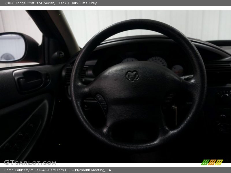 Black / Dark Slate Gray 2004 Dodge Stratus SE Sedan