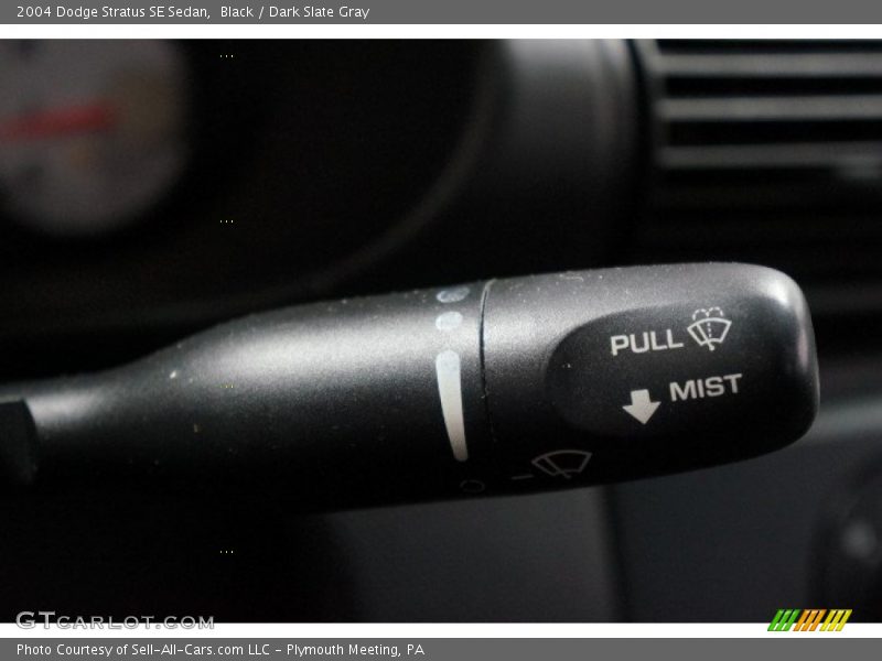 Black / Dark Slate Gray 2004 Dodge Stratus SE Sedan