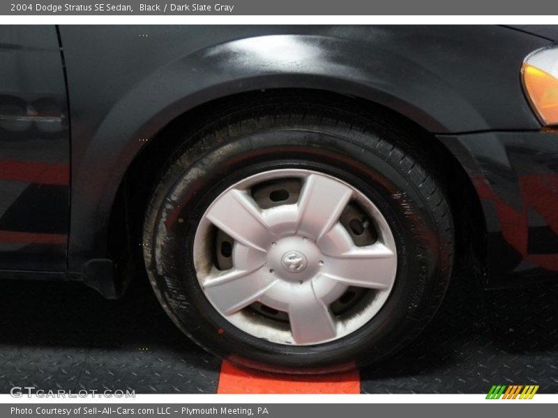 Black / Dark Slate Gray 2004 Dodge Stratus SE Sedan