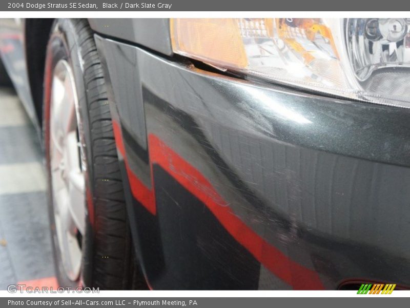 Black / Dark Slate Gray 2004 Dodge Stratus SE Sedan