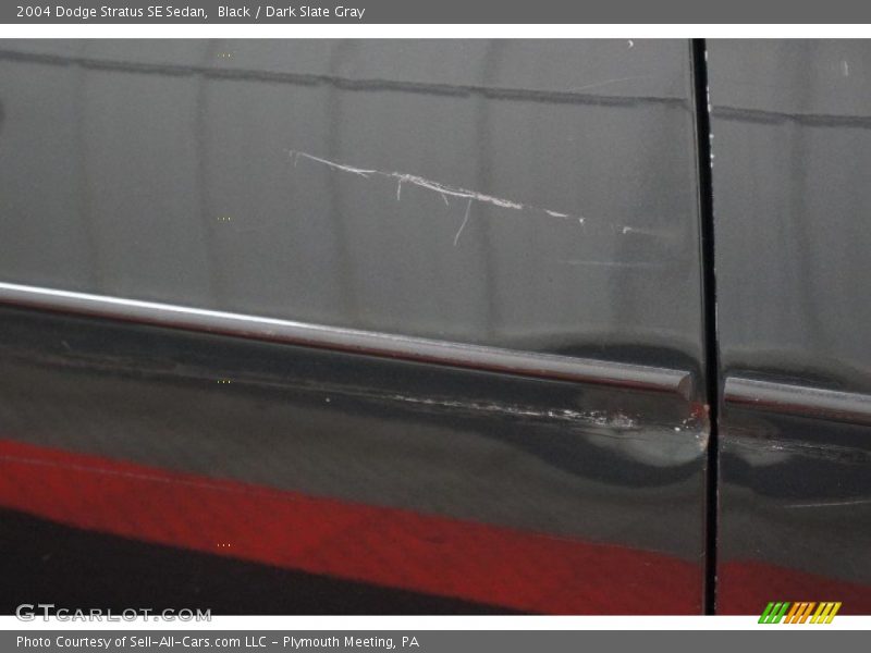 Black / Dark Slate Gray 2004 Dodge Stratus SE Sedan