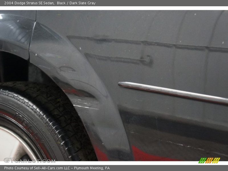 Black / Dark Slate Gray 2004 Dodge Stratus SE Sedan
