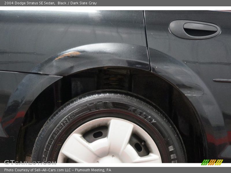 Black / Dark Slate Gray 2004 Dodge Stratus SE Sedan