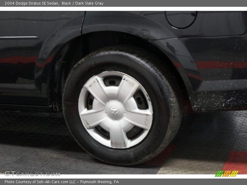 Black / Dark Slate Gray 2004 Dodge Stratus SE Sedan
