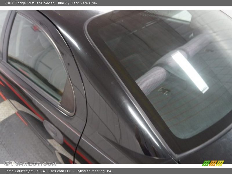 Black / Dark Slate Gray 2004 Dodge Stratus SE Sedan