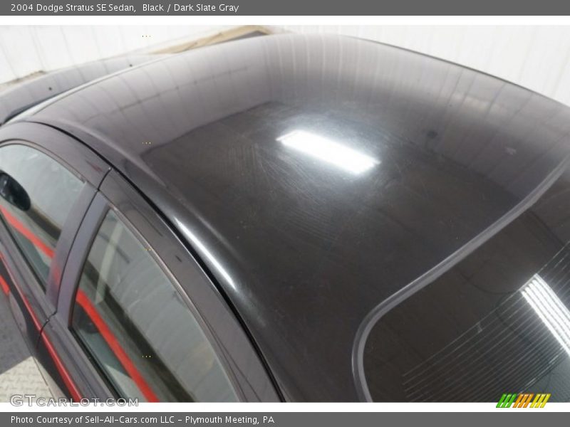 Black / Dark Slate Gray 2004 Dodge Stratus SE Sedan
