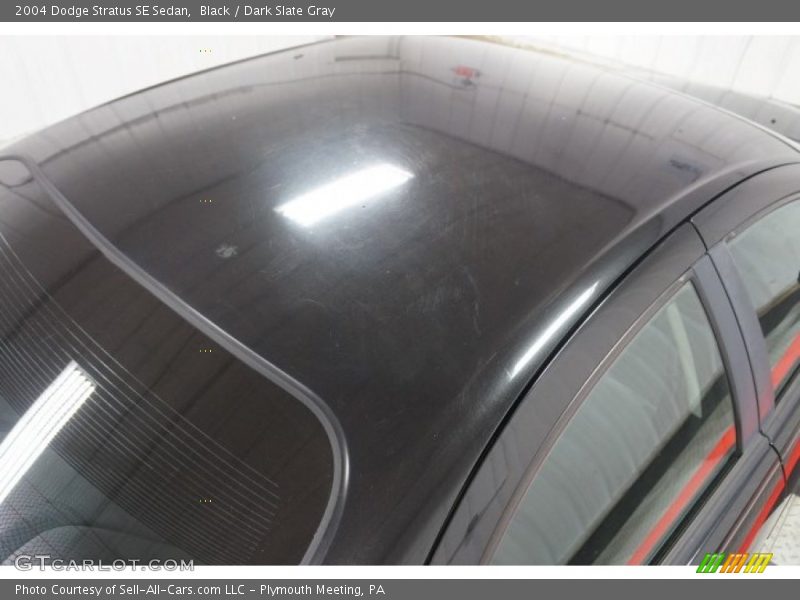 Black / Dark Slate Gray 2004 Dodge Stratus SE Sedan