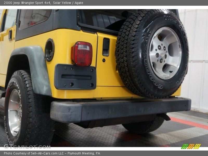 Solar Yellow / Agate 2000 Jeep Wrangler Sport 4x4