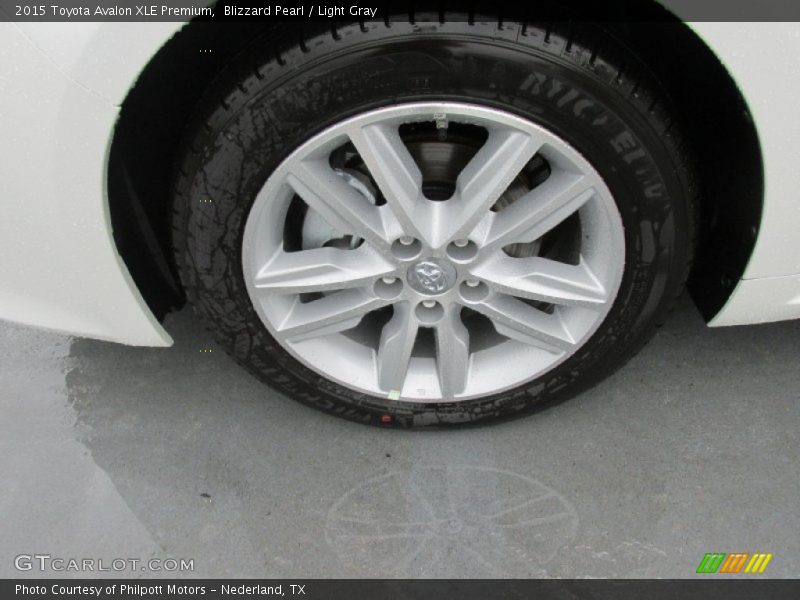 Blizzard Pearl / Light Gray 2015 Toyota Avalon XLE Premium
