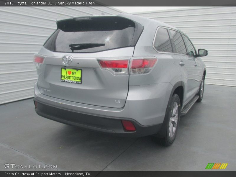 Silver Sky Metallic / Ash 2015 Toyota Highlander LE