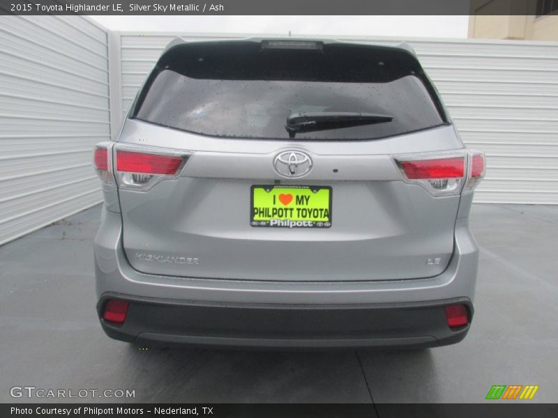 Silver Sky Metallic / Ash 2015 Toyota Highlander LE