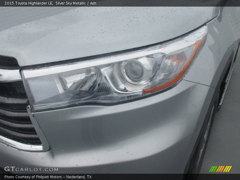 Silver Sky Metallic / Ash 2015 Toyota Highlander LE