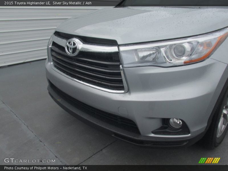 Silver Sky Metallic / Ash 2015 Toyota Highlander LE