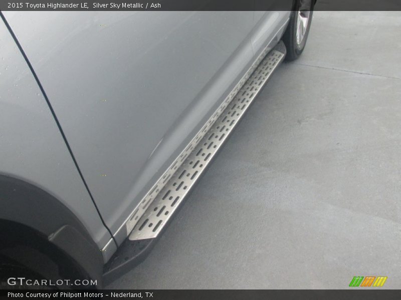 Silver Sky Metallic / Ash 2015 Toyota Highlander LE