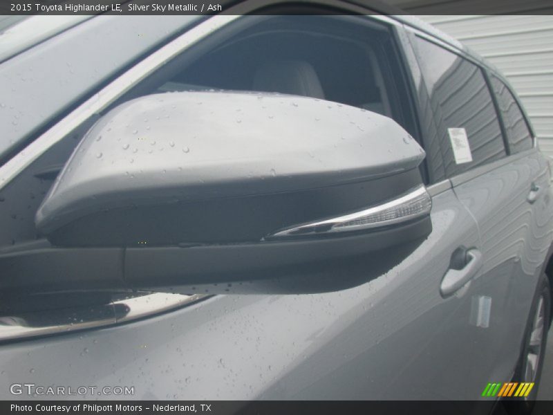 Silver Sky Metallic / Ash 2015 Toyota Highlander LE