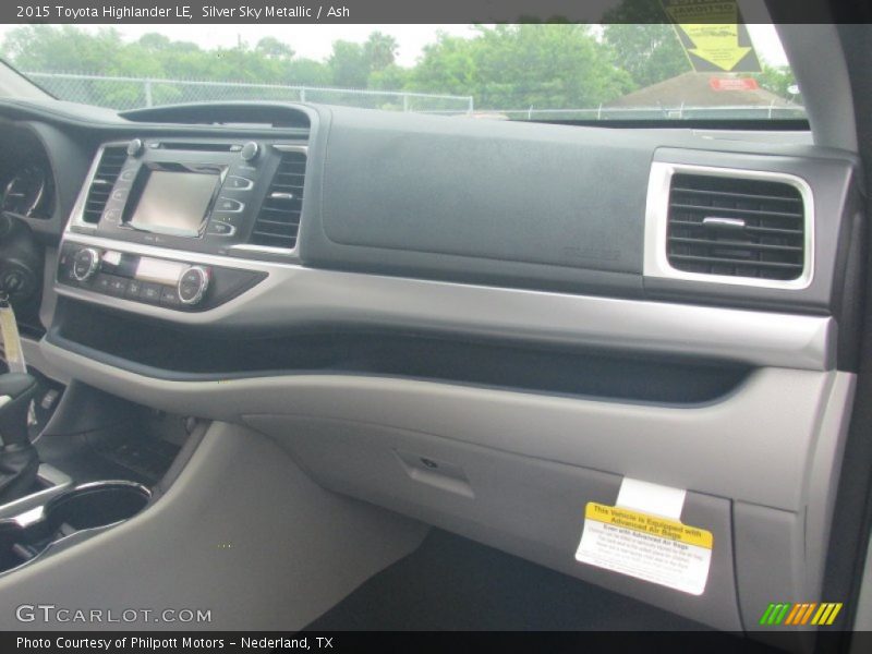 Silver Sky Metallic / Ash 2015 Toyota Highlander LE