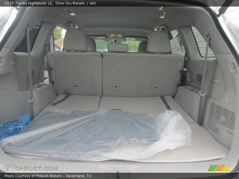 Silver Sky Metallic / Ash 2015 Toyota Highlander LE