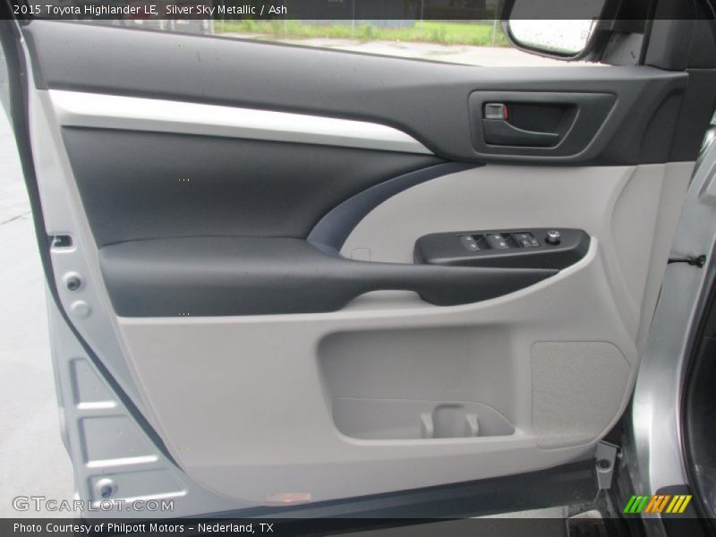 Silver Sky Metallic / Ash 2015 Toyota Highlander LE