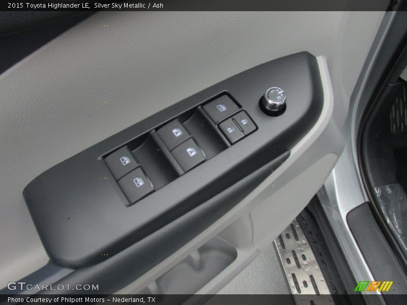 Silver Sky Metallic / Ash 2015 Toyota Highlander LE