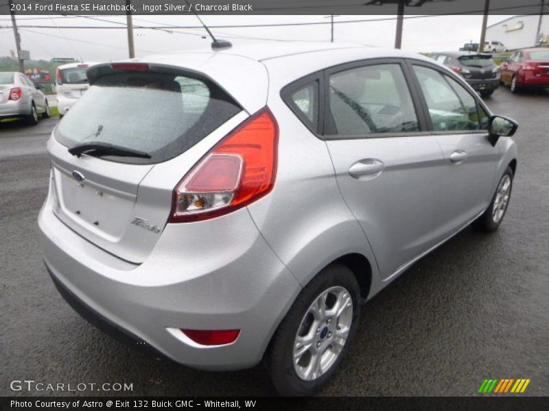 Ingot Silver / Charcoal Black 2014 Ford Fiesta SE Hatchback