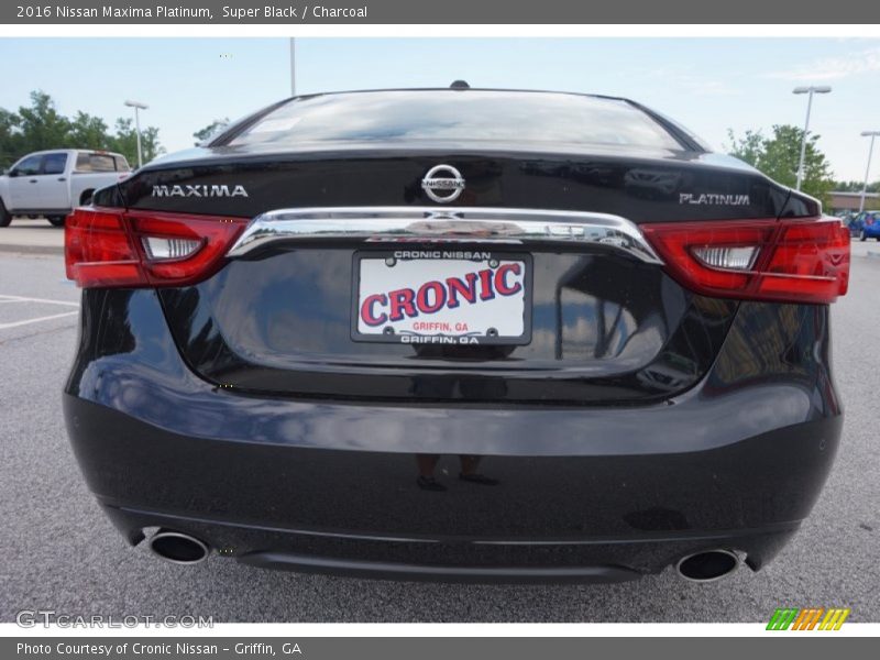Super Black / Charcoal 2016 Nissan Maxima Platinum