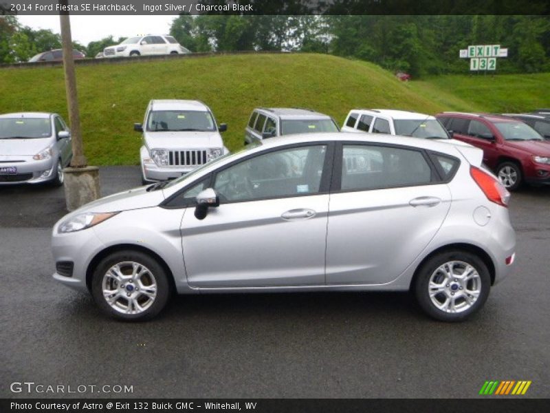 Ingot Silver / Charcoal Black 2014 Ford Fiesta SE Hatchback