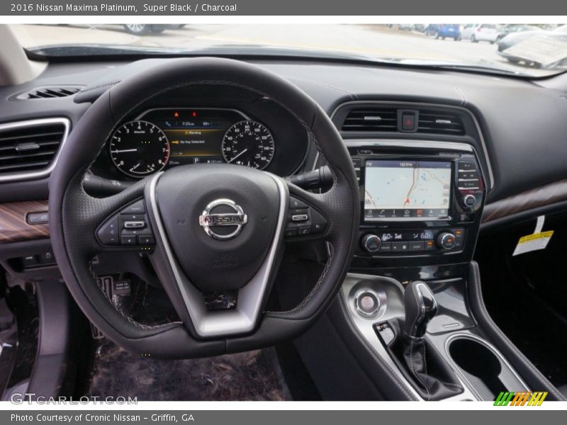 Super Black / Charcoal 2016 Nissan Maxima Platinum
