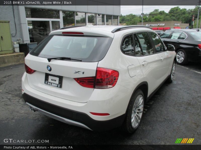 Alpine White / Black 2015 BMW X1 xDrive28i