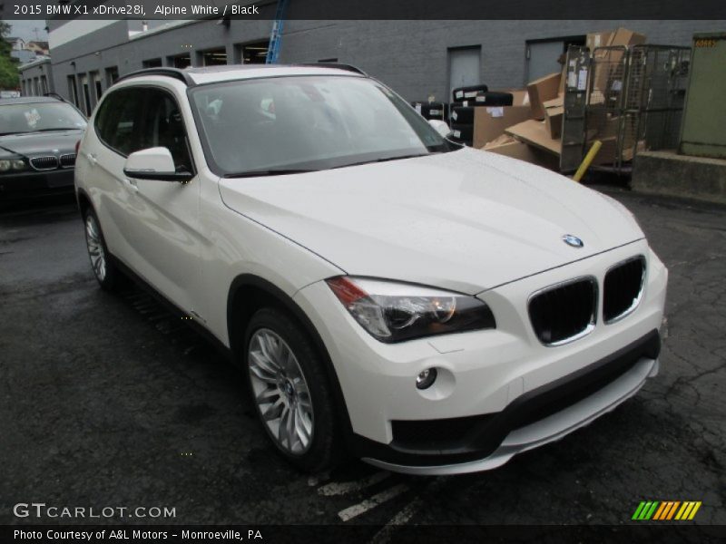 Alpine White / Black 2015 BMW X1 xDrive28i