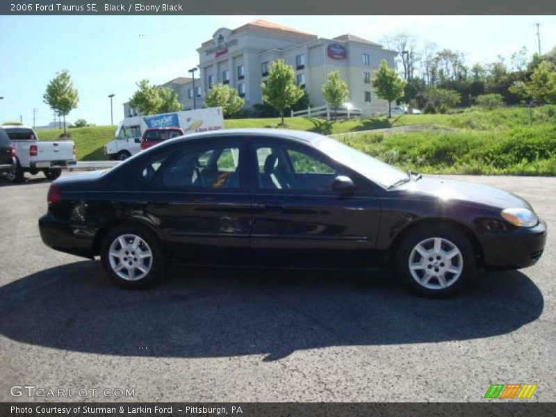 Black / Ebony Black 2006 Ford Taurus SE