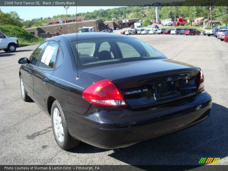 Black / Ebony Black 2006 Ford Taurus SE