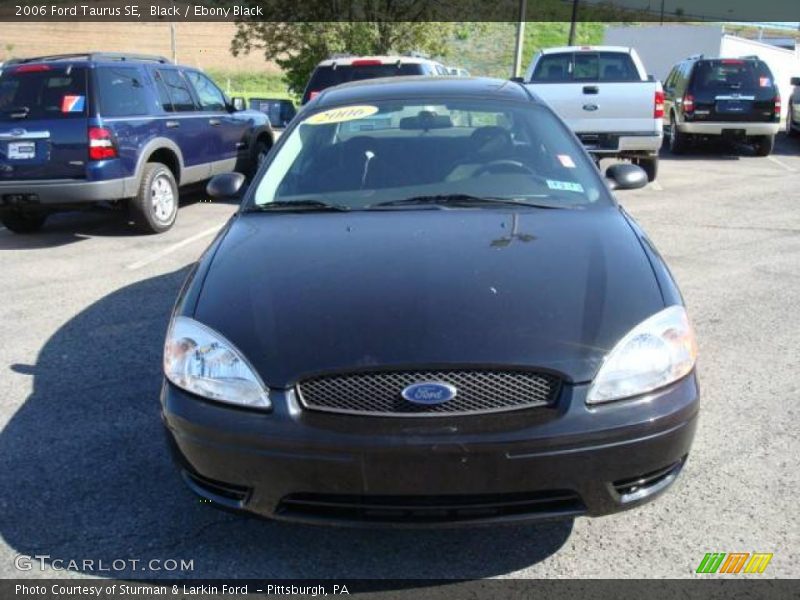 Black / Ebony Black 2006 Ford Taurus SE