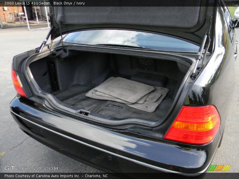 Black Onyx / Ivory 2003 Lexus LS 430 Sedan