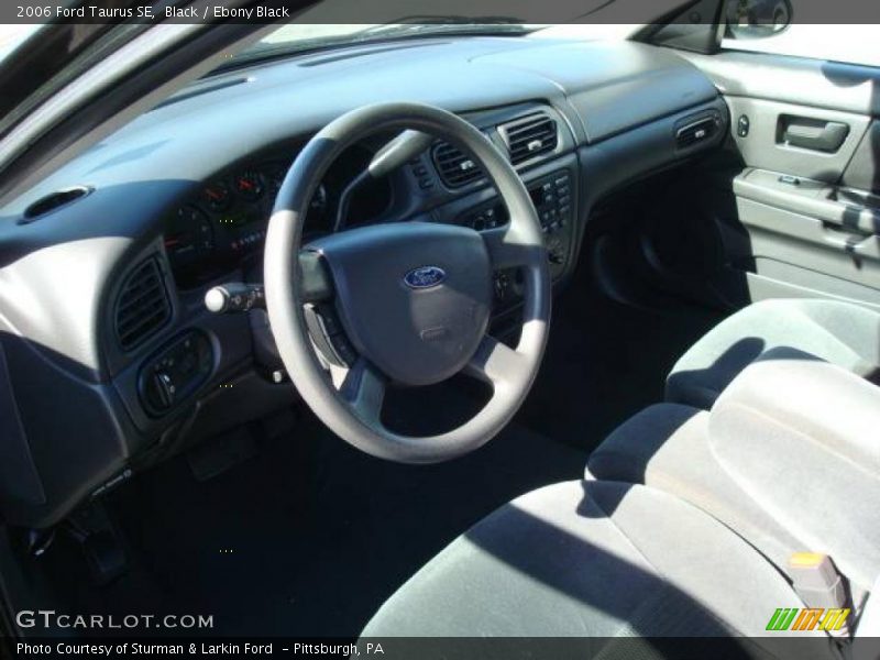 Black / Ebony Black 2006 Ford Taurus SE