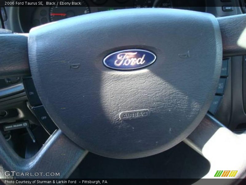 Black / Ebony Black 2006 Ford Taurus SE