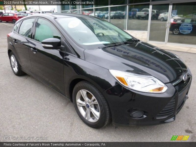 Tuxedo Black / Charcoal Black 2013 Ford Focus SE Hatchback