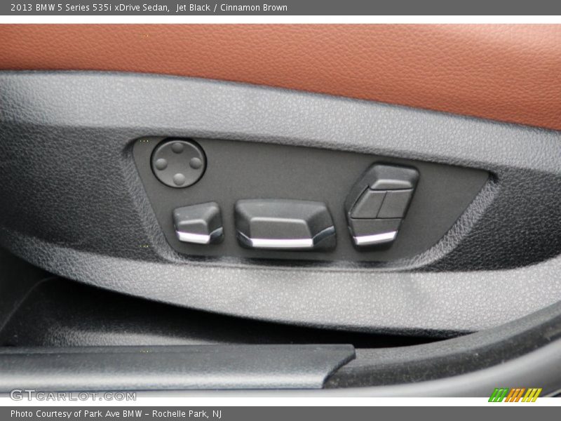 Jet Black / Cinnamon Brown 2013 BMW 5 Series 535i xDrive Sedan