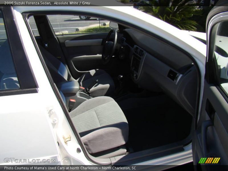 Absolute White / Grey 2006 Suzuki Forenza Sedan