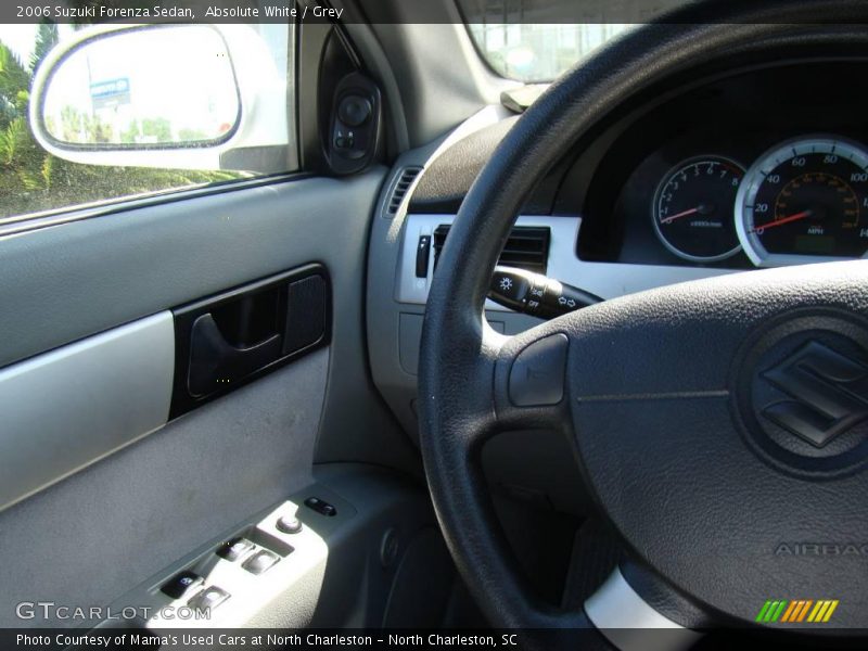 Absolute White / Grey 2006 Suzuki Forenza Sedan