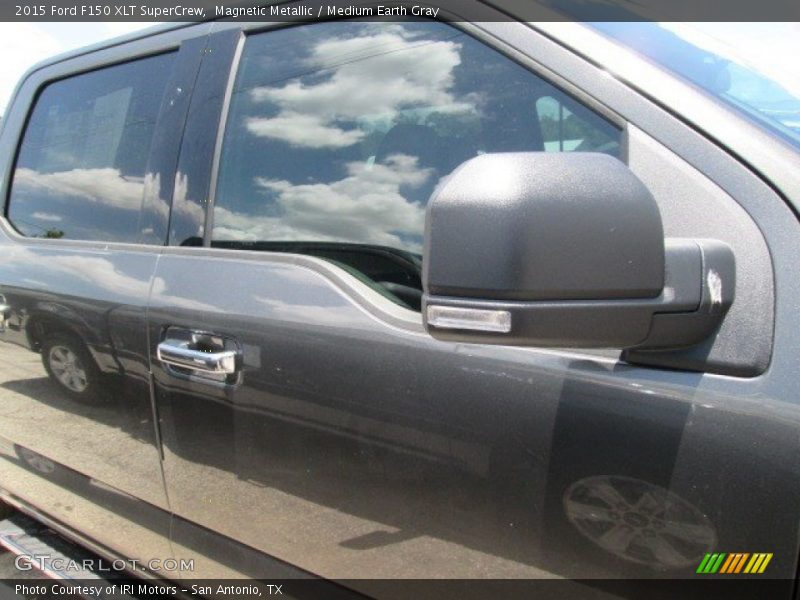 Magnetic Metallic / Medium Earth Gray 2015 Ford F150 XLT SuperCrew