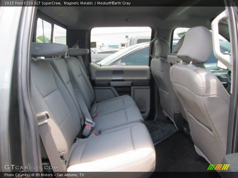 Magnetic Metallic / Medium Earth Gray 2015 Ford F150 XLT SuperCrew