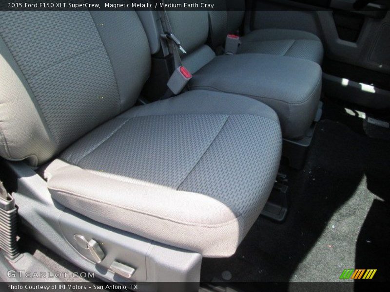 Magnetic Metallic / Medium Earth Gray 2015 Ford F150 XLT SuperCrew