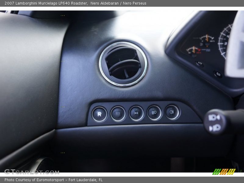 Controls of 2007 Murcielago LP640 Roadster