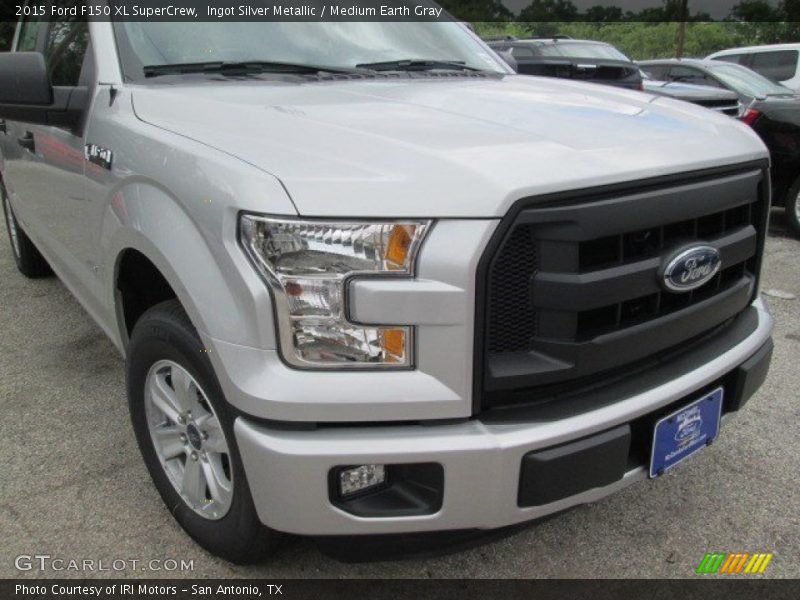 Ingot Silver Metallic / Medium Earth Gray 2015 Ford F150 XL SuperCrew