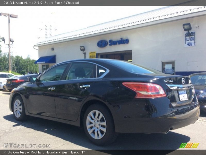 Super Black / Charcoal 2013 Nissan Altima 2.5 S